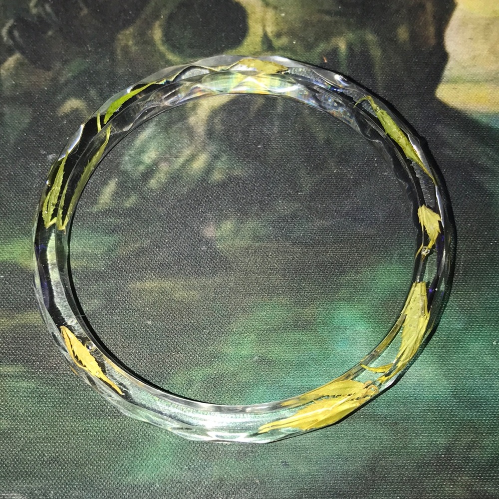 Epoxy custom bracelet with my favorite leaves New